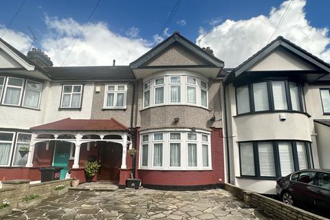 4 bedroom terraced house for sale, Beattyville Gardens, Barkingside, Ilford, Essex