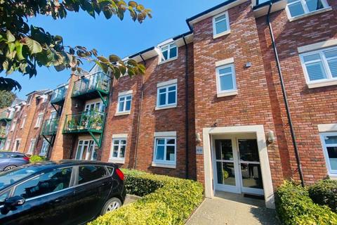 2 bedroom flat to rent, William Cawley Mews, Broyle Road