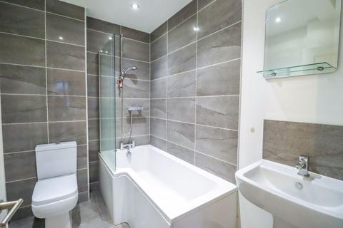 1 bedroom apartment for sale, London Road, Westcliff-On-Sea