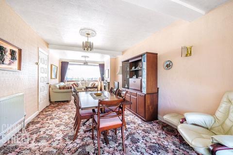 3 bedroom semi-detached house for sale, Albany Road, Hornchurch, RM12