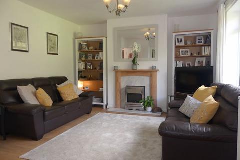 100 Trent Road, Shaw, Oldham, OL2 7QH