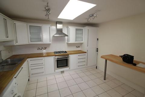 2 bedroom apartment for sale, AVAILABLE FROM END OF JUNE  - Knyveton Road, Bournemouth