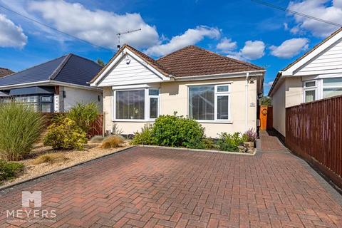 2 bedroom detached bungalow for sale, Walliscott Road, Bournemouth - BH11