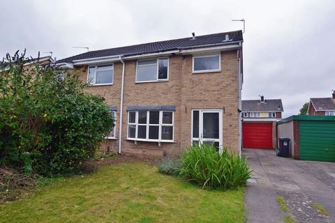 3 bedroom semi-detached house to rent, Irving Close, Clevedon