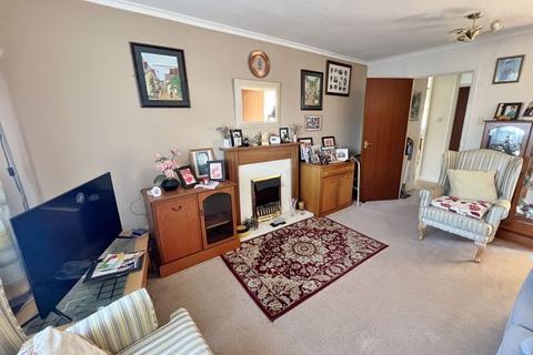 2 bedroom detached bungalow for sale, Woodhayes Road, Frome