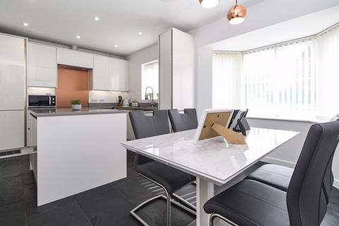 3 bedroom end of terrace house for sale, Chamberlain Way, Bedford MK42