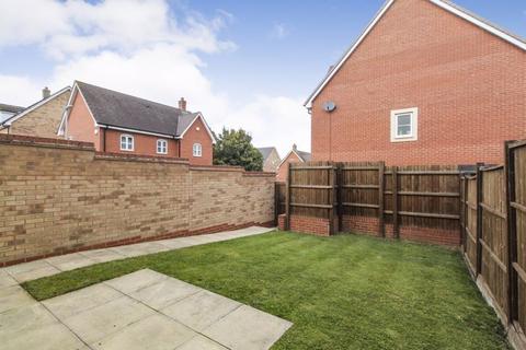 3 bedroom end of terrace house for sale, Chamberlain Way, Bedford MK42