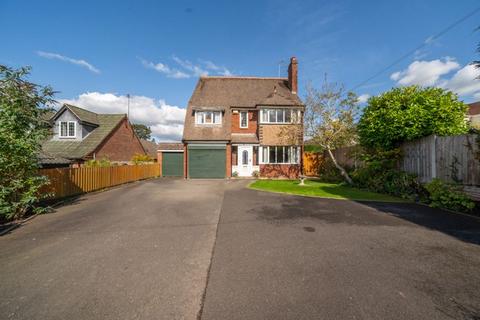 4 bedroom detached house for sale, 21 Newfield Road, Hagley DY9