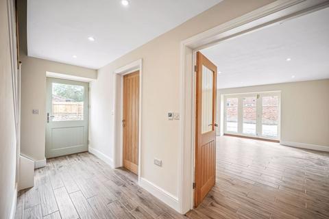 3 bedroom barn conversion to rent, The Green, York YO26