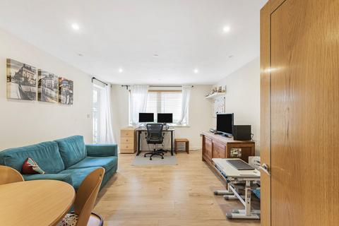 1 bedroom apartment for sale, Newport Avenue, London, E14