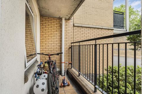 1 bedroom apartment for sale, Newport Avenue, London, E14