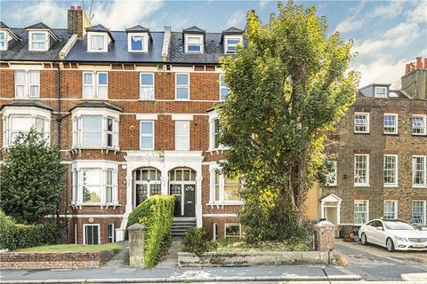 2 bedroom apartment to rent, Whipps Cross Road, London, E11