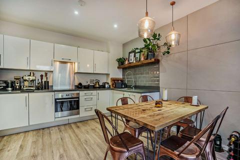 2 bedroom flat for sale, Alie Street, London E1