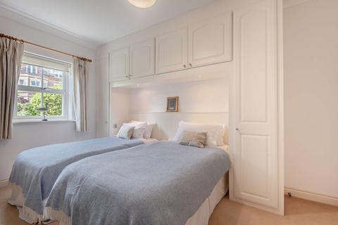 26 Breedons Hill, Pangbourne, Reading, RG8 7AT
