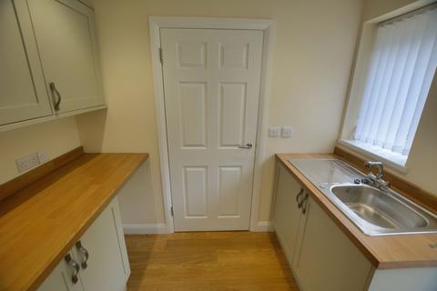 3 bedroom terraced house to rent, Tredegar NP22