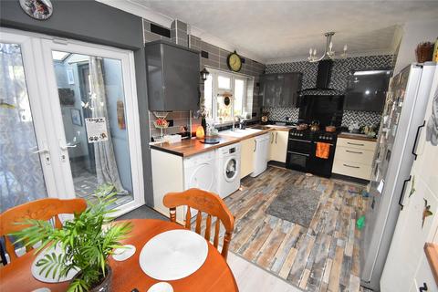 3 bedroom semi-detached house for sale, Brunel Road, Luton, Bedfordshire, LU4