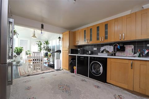 3 bedroom terraced house for sale, Waterside, Peartree Bridge, Milton Keynes, Buckinghamshire, MK6