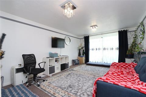 3 bedroom terraced house for sale, Waterside, Peartree Bridge, Milton Keynes, Buckinghamshire, MK6