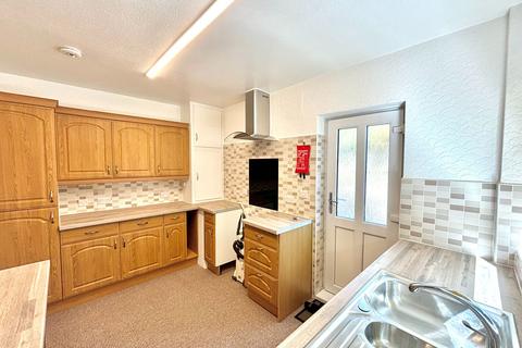 2 bedroom apartment to rent, 54 Stepney Drive, Scarborough