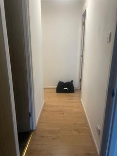 1 bedroom flat to rent, Curlew Court,  Magpie Close, London