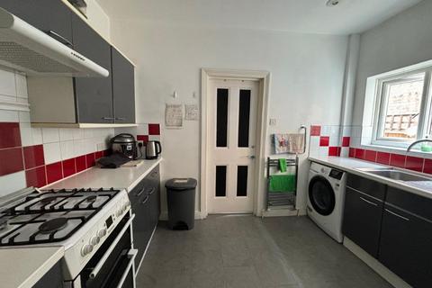 House share to rent, Litchfield Gardens, London NW10