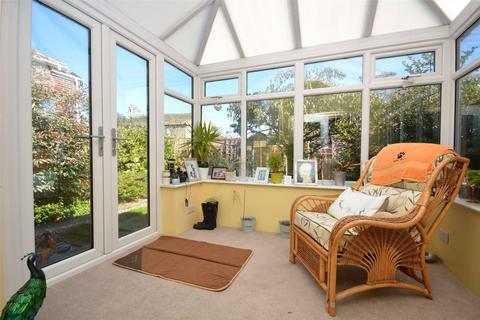 3 bedroom semi-detached house for sale, Thornhill Grove, Calverley, Pudsey, West Yorkshire