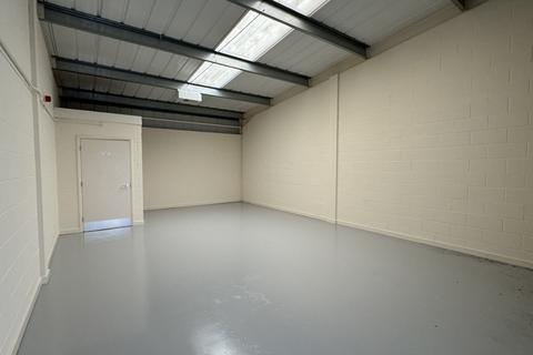 Industrial unit to rent, Unit 335, Hartlebury Trading Estate, Hartlebury, Kidderminster, Worcestershire, DY10 4JB