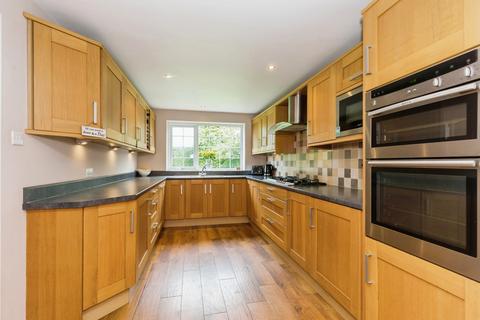 5 bedroom detached house for sale, Fowler Close, Preston PR5