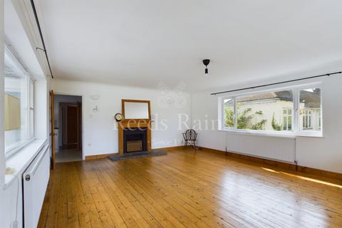 31 Devon Road, South Darenth, Dartford, DA4 9AA