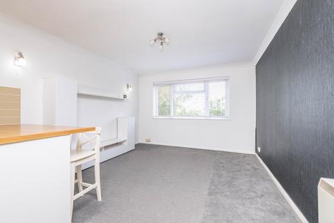 undefined, Ross Road, Surrey SM6