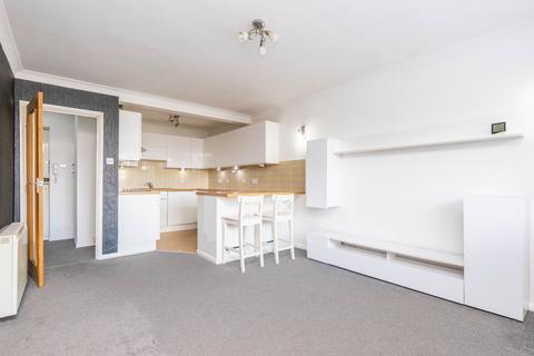 undefined, Ross Road, Surrey SM6