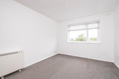 undefined, Ross Road, Surrey SM6