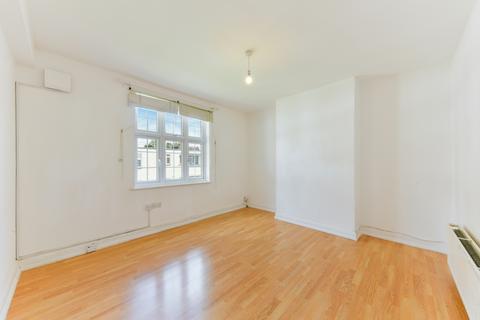 19 The Holt, Morden, SM4 5AP