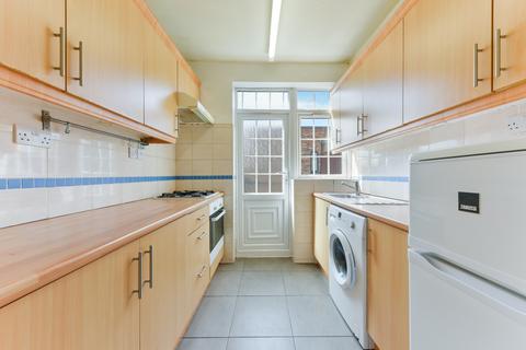 19 The Holt, Morden, SM4 5AP