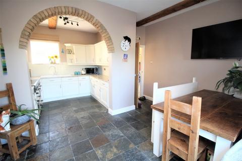 3 bedroom terraced house for sale, Walden Stubbs, North Yorkshire DN6