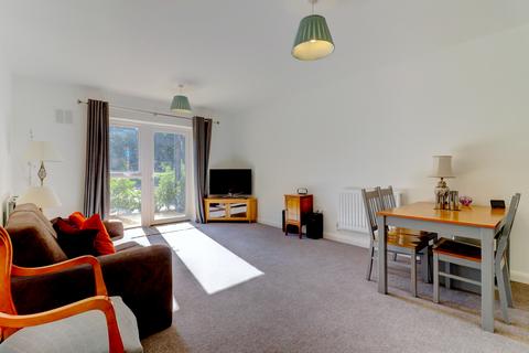 2 bedroom apartment for sale, Aspen Road, Buckinghamshire HP10