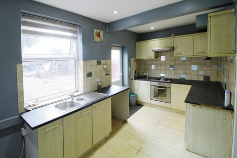 2 bedroom end of terrace house to rent, Valentine Road, South Yorkshire S5