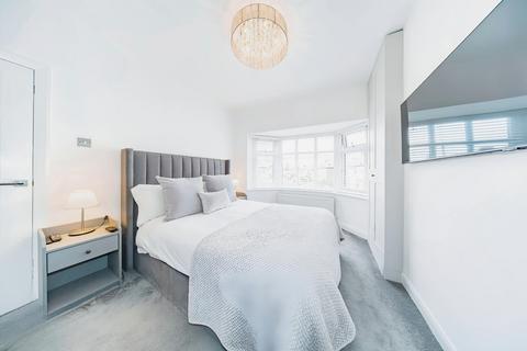 32 Derwent Avenue, Prescot, L34 2ST