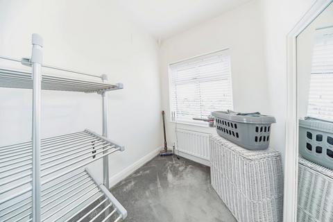 32 Derwent Avenue, Prescot, L34 2ST