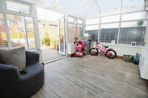 3 bedroom semi-detached house for sale, Broadfield Grove, Greater Manchester SK5