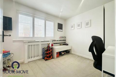 25 Forrest Shaw, Castle Hill, Swanscombe, DA10 1AF