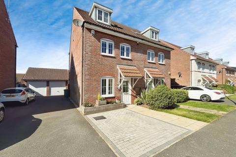 4 bedroom semi-detached house for sale, Birch Lane, Leicester LE3