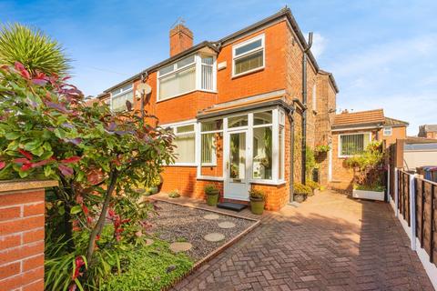 3 bedroom semi-detached house for sale, Longview Drive, Swinton M27