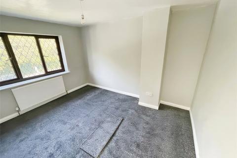 3 bedroom semi-detached house to rent, Lawnswood Avenue, Wolverhampton WV4