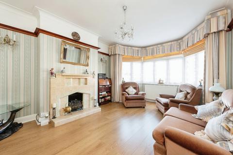 3 bedroom semi-detached house for sale, Strathearn Avenue, Whitton, Twickenham TW2