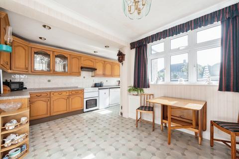 3 bedroom semi-detached house for sale, Strathearn Avenue, Whitton, Twickenham TW2