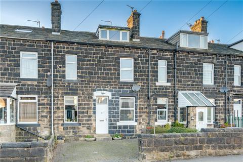 2 bedroom terraced house for sale, East View, Yeadon, Leeds, West Yorkshire, LS19