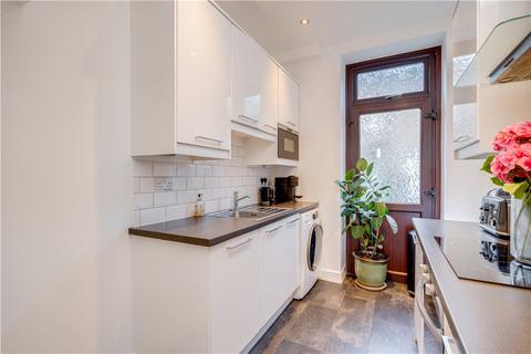 2 bedroom terraced house for sale, East View, Yeadon, Leeds, West Yorkshire, LS19