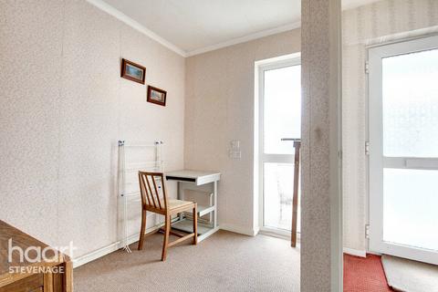 28 The Paddocks, Stevenage, SG2 9TU