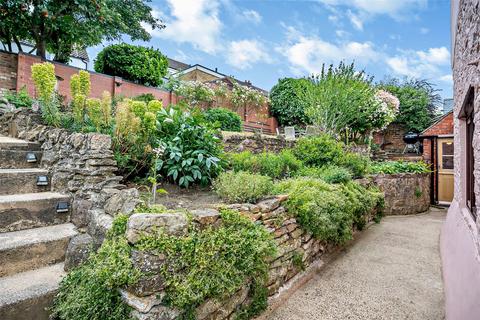 3 bedroom detached house for sale, High Street, Kingsthorpe, Northampton, Northamptonshire, NN2